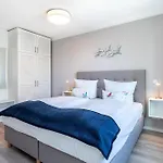 Deluxe-suite 1-16 Mit Gartenblick Hundefreundlich Appartement Lübeck